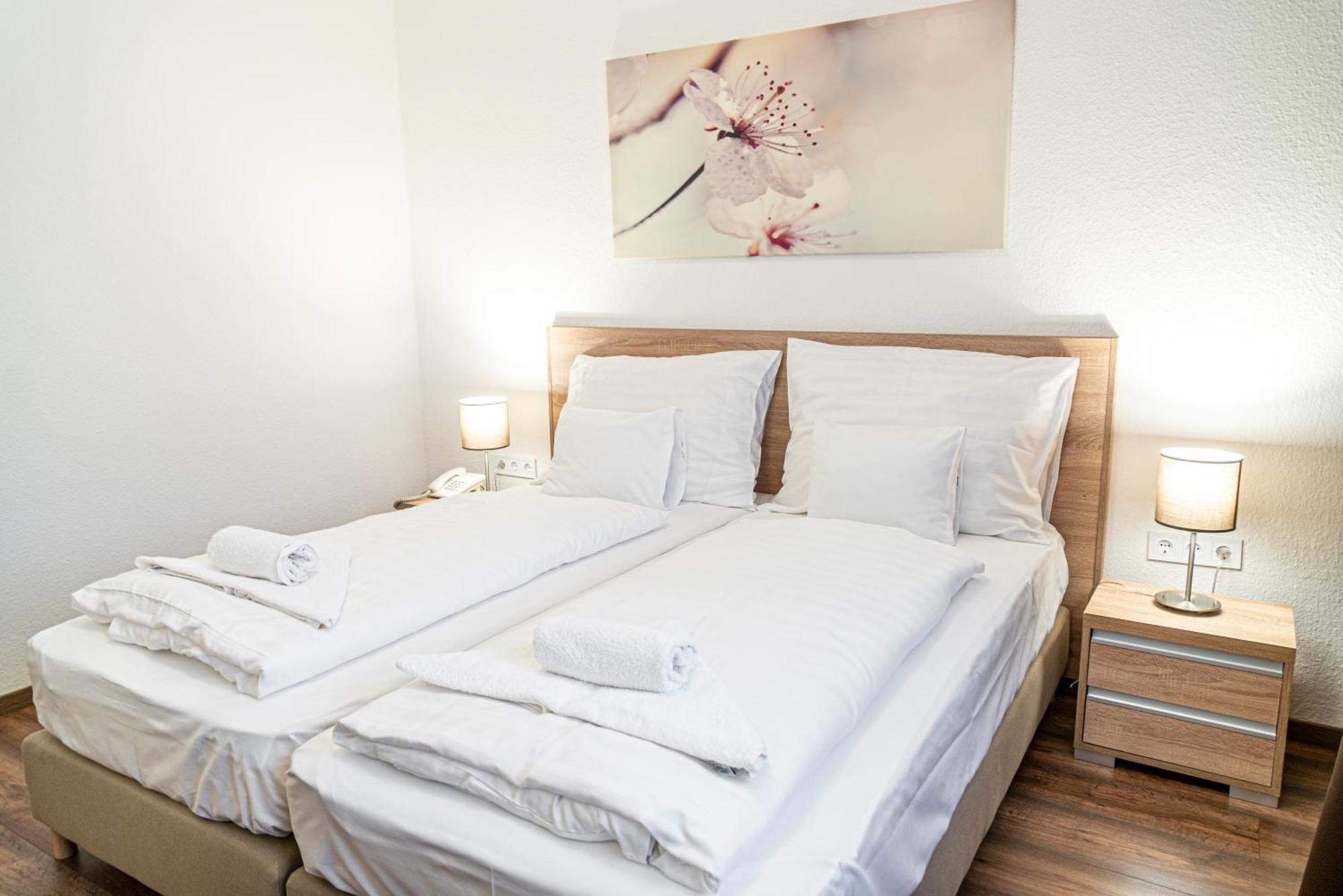 Ozoon Hotel Ньиредьхаза Экстерьер фото
