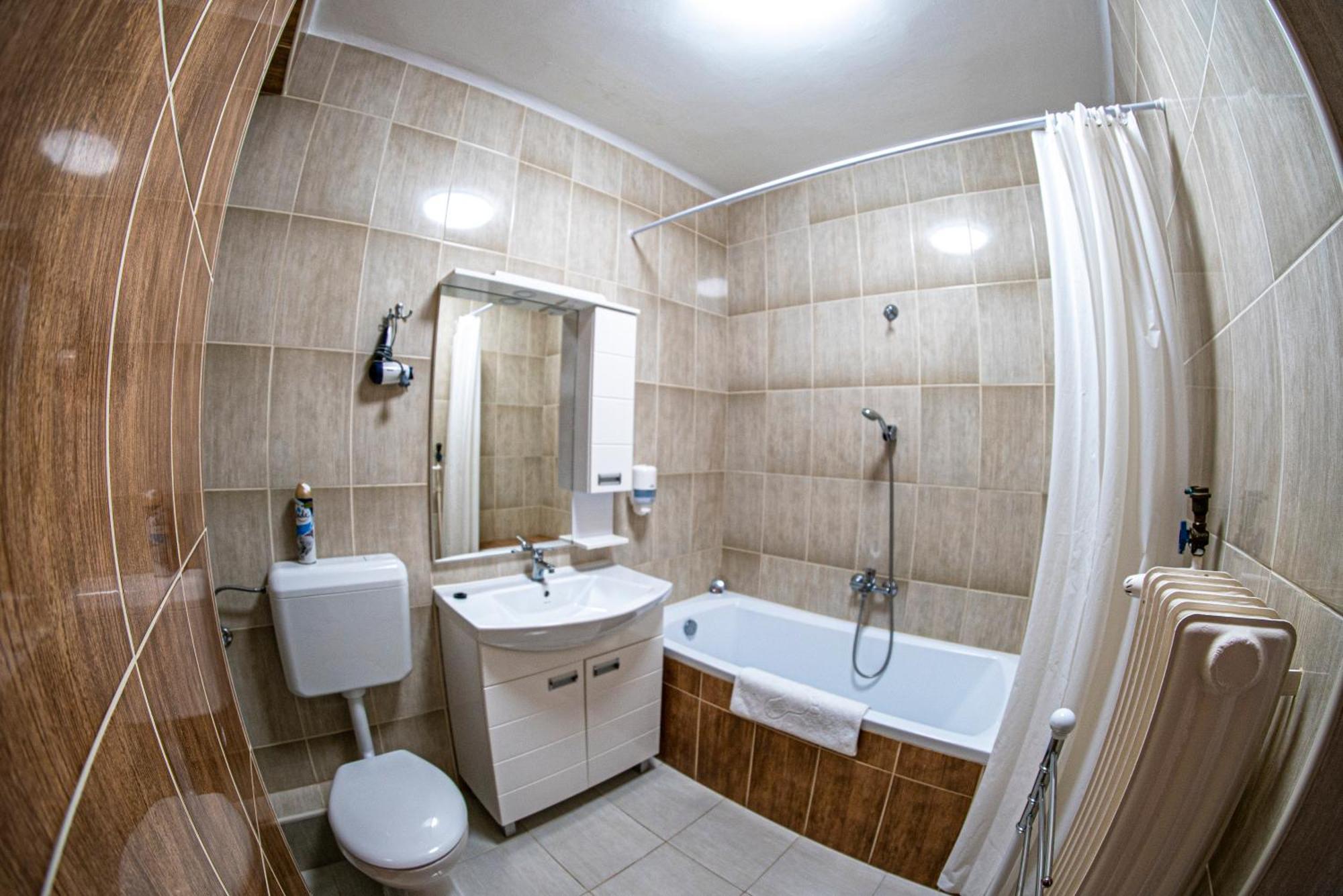 Ozoon Hotel Ньиредьхаза Экстерьер фото