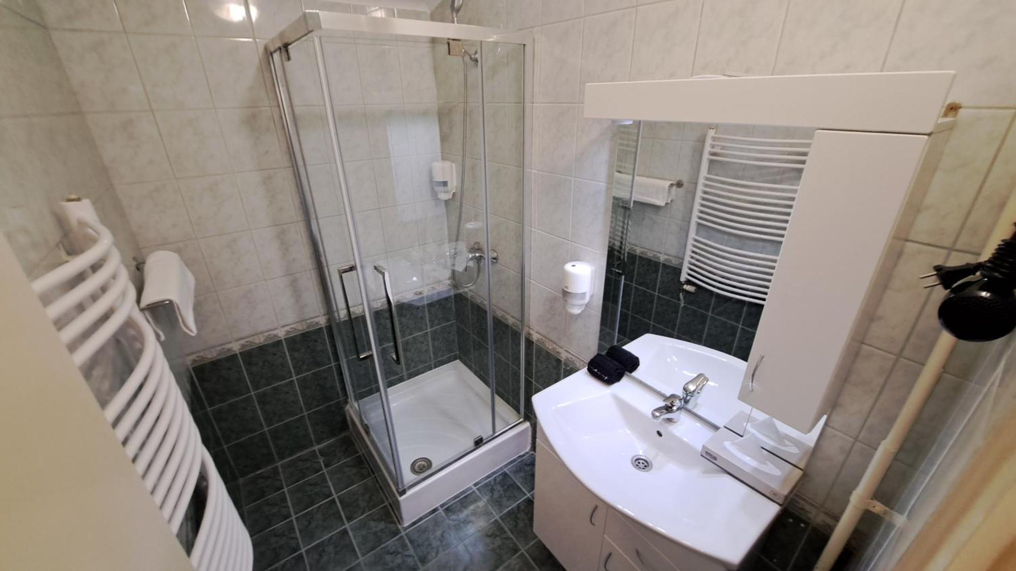 Ozoon Hotel Ньиредьхаза Экстерьер фото