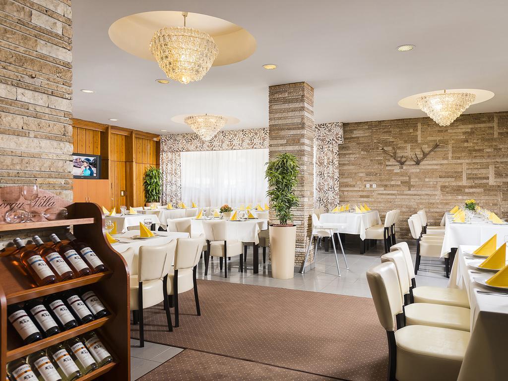 Ozoon Hotel Ньиредьхаза Экстерьер фото